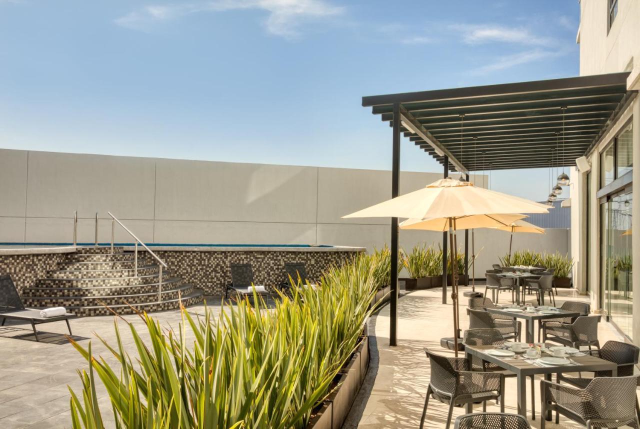 Las Pintas Fiesta Inn Guadalajara Aeropuerto מראה חיצוני תמונה